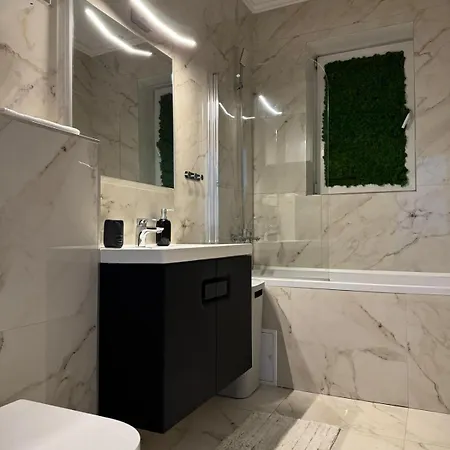 Nest Jade Kluž